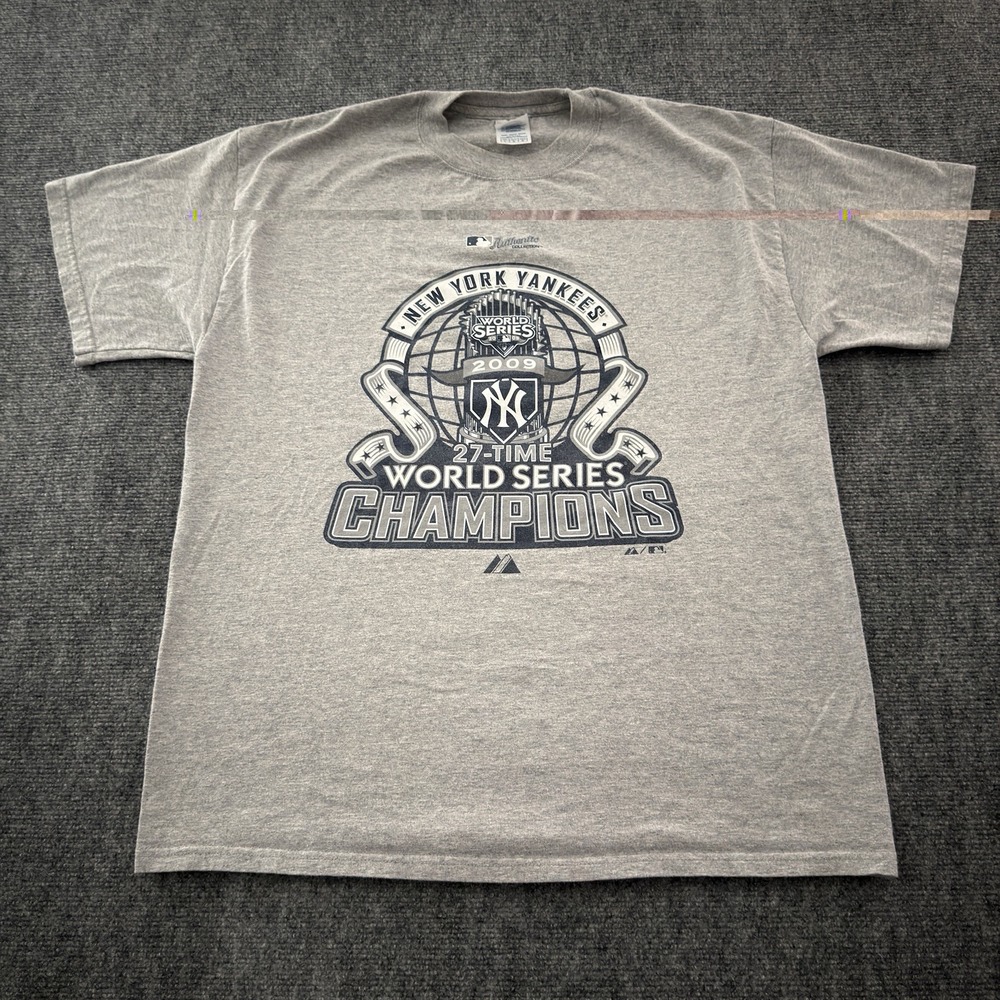 Vintage Y2K 2009 New York Yankees World Series Champions T-Shirt L